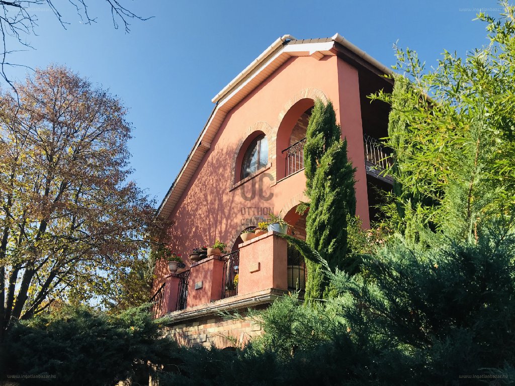 5 bed · 400m² · Családi ház · 165.000.000 ft