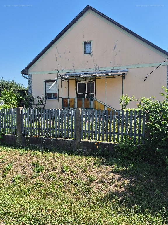 Ház · 3 hálószoba · 96 m² · 29.990.000 Ft