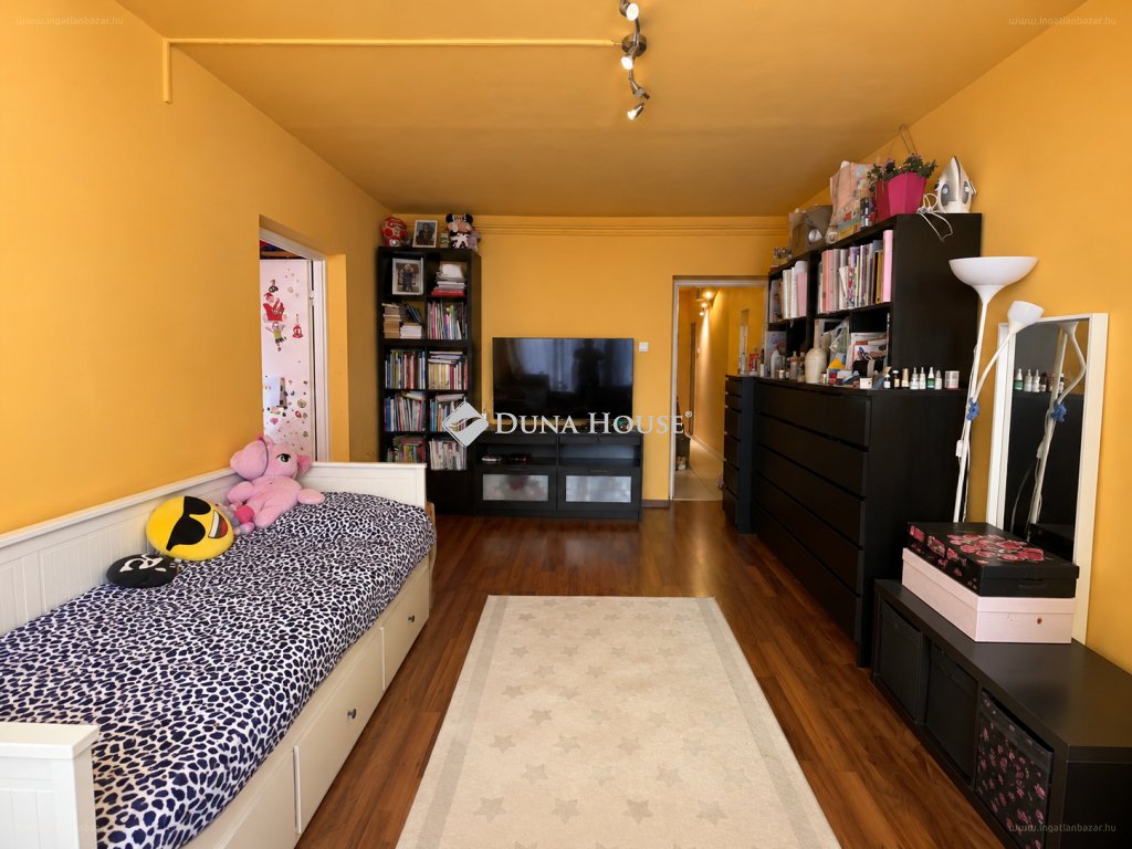Lakás · 3 hálószoba · 64 m² · 67.900.000 Ft