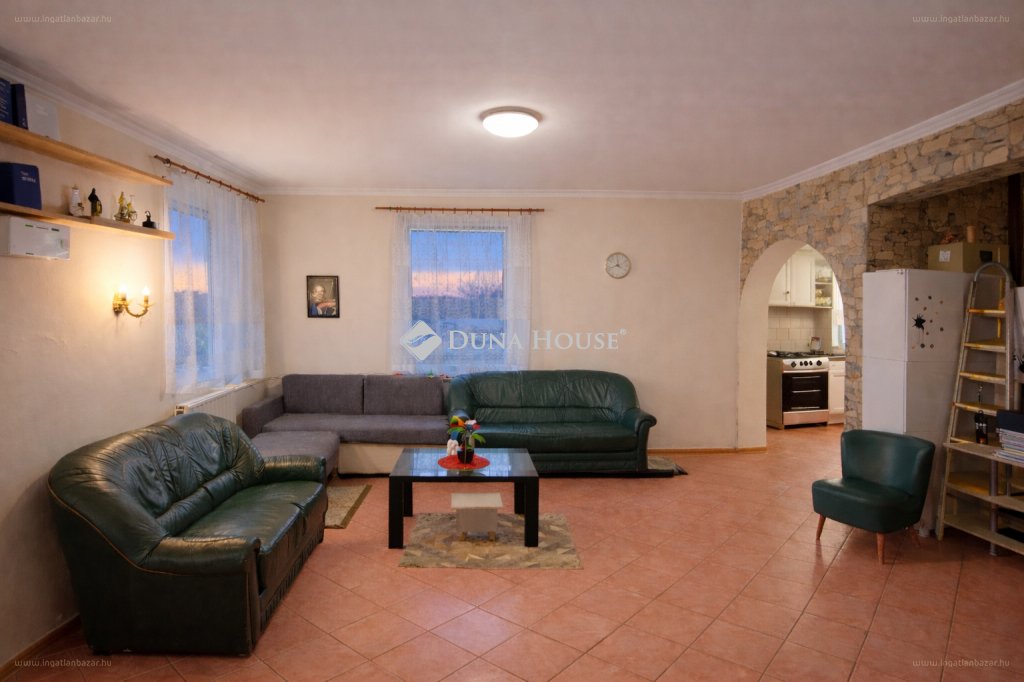 3 bed · 117m² · Családi ház · 48.000.000 ft