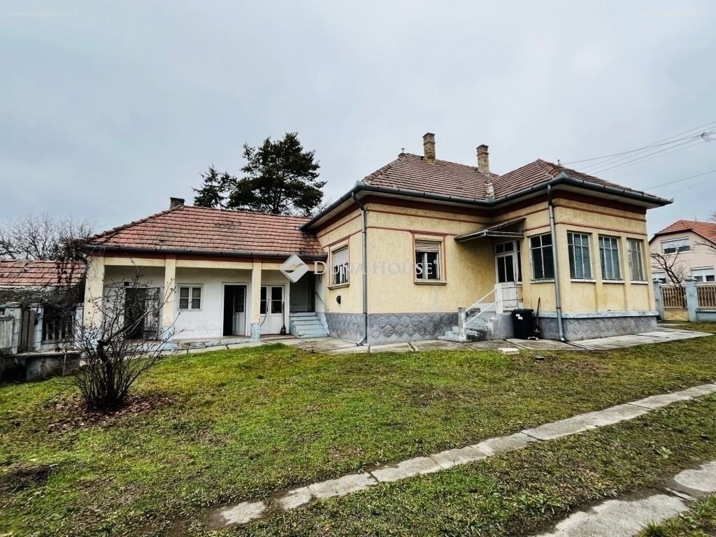4 bed · 98m² · Ház · 54.900.000 ft