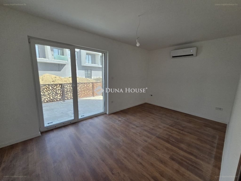 5 bed · 182m² · Családi ház · 179.900.000 ft