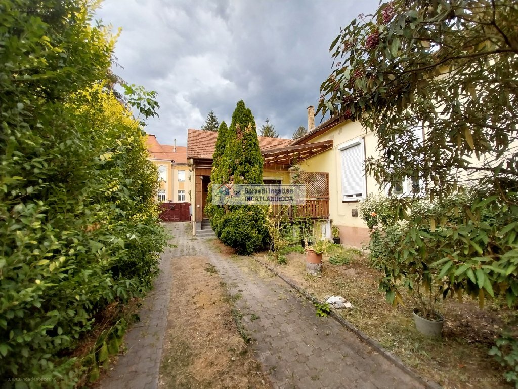 Lakás · 2 hálószoba · 123 m² · 13.600.000 Ft