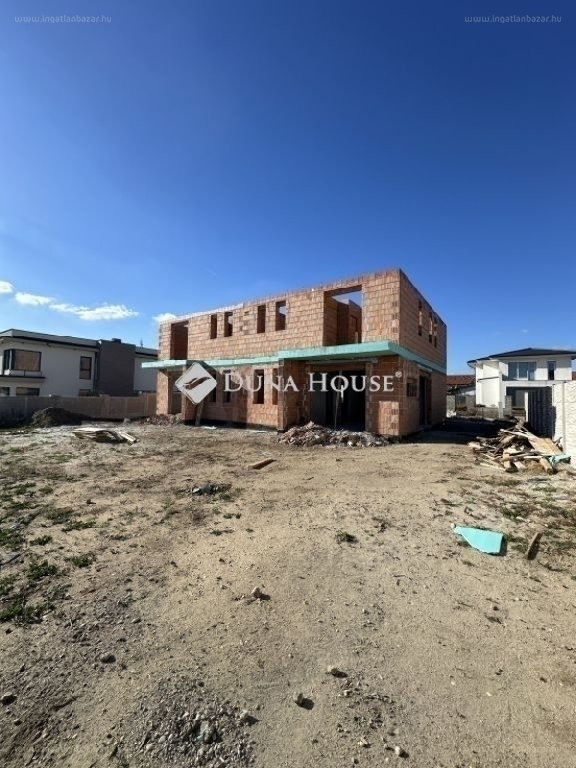 5 bed · 137m² · Ház · 129.000.000 ft