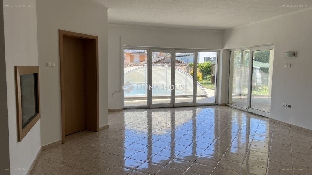 Ház · 6 hálószoba · 232 m² · 150.000.000 Ft