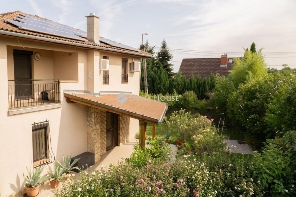 5 bed · 200m² · Családi ház · 199.999.999 ft