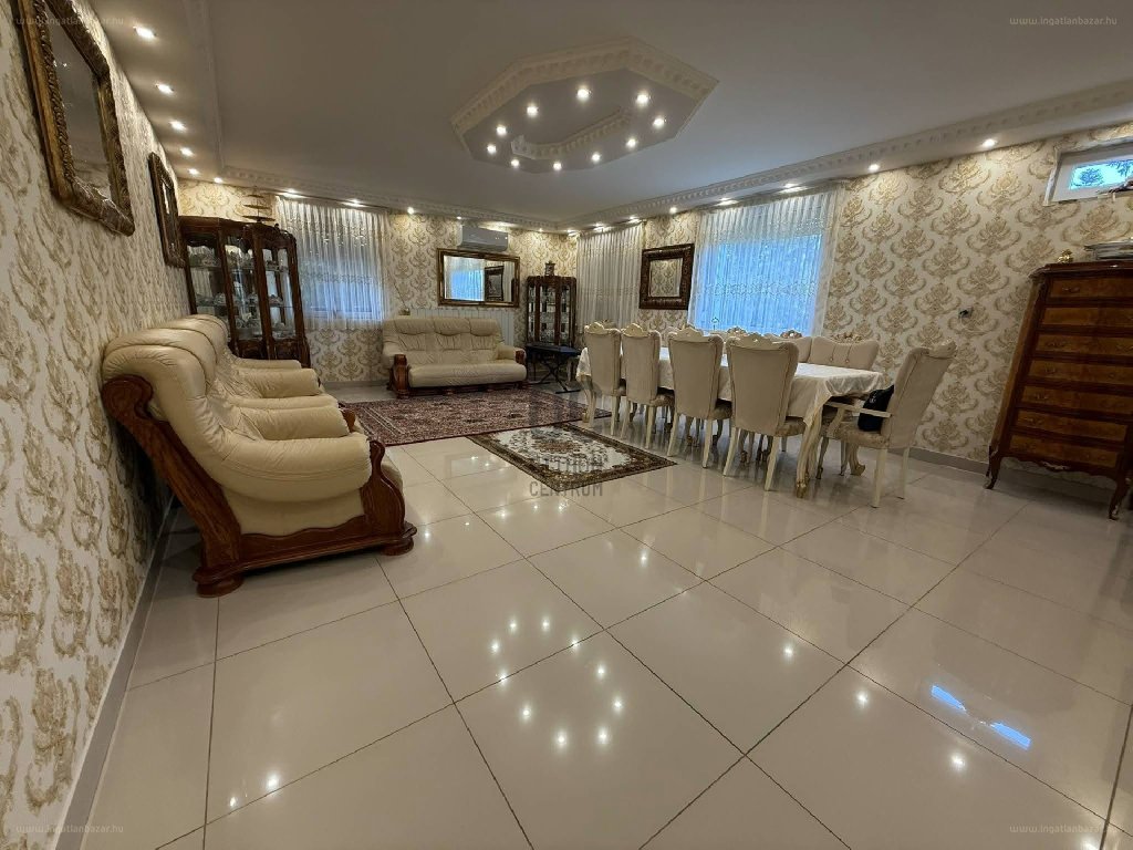 7 bed · 287m² · Ház · 145.000.000 ft