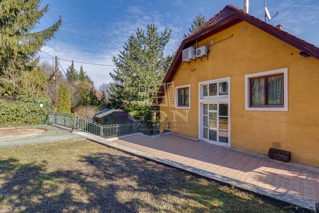 13 bed · 460m² · Ház · 260.000.000 ft