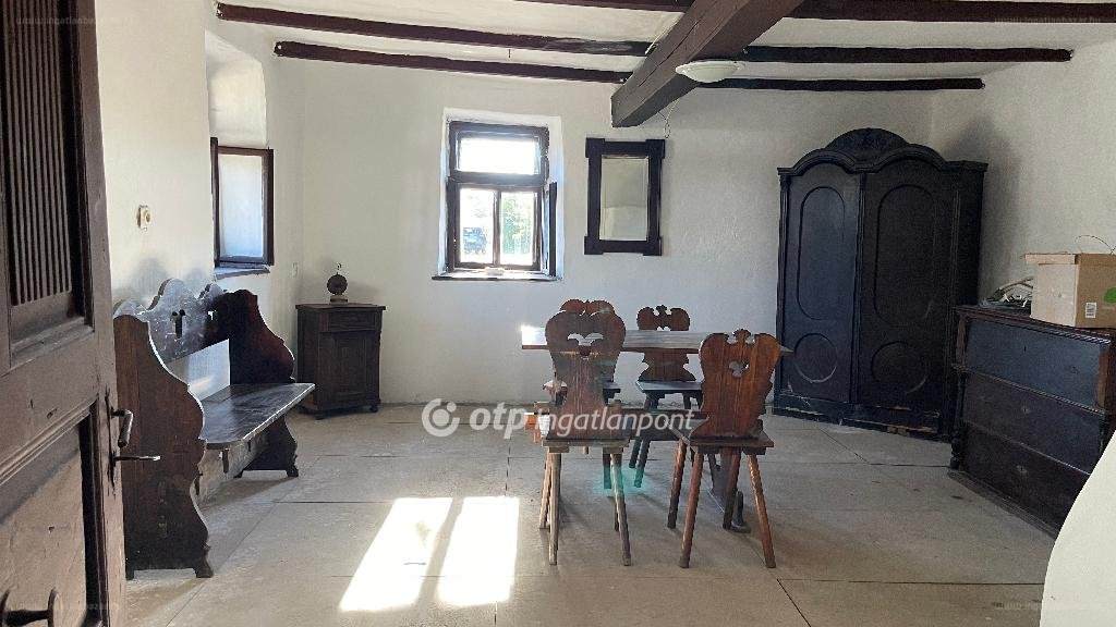 4 bed · 290m² · Családi ház · 49.900.000 ft