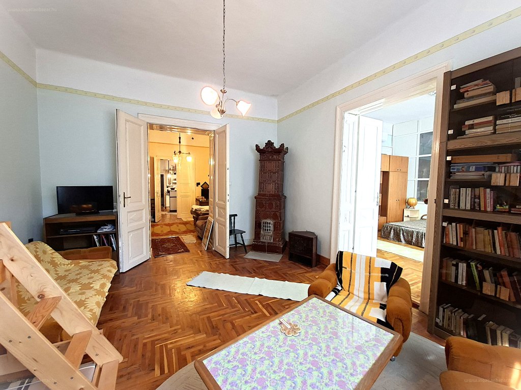 Ház · 6 hálószoba · 238 m² · 75.000.000 Ft
