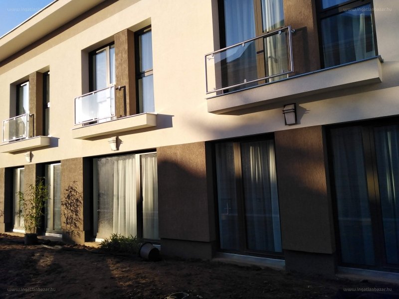 Belváros, Pécs, ingatlan, kiadó, lakás, 50 m2