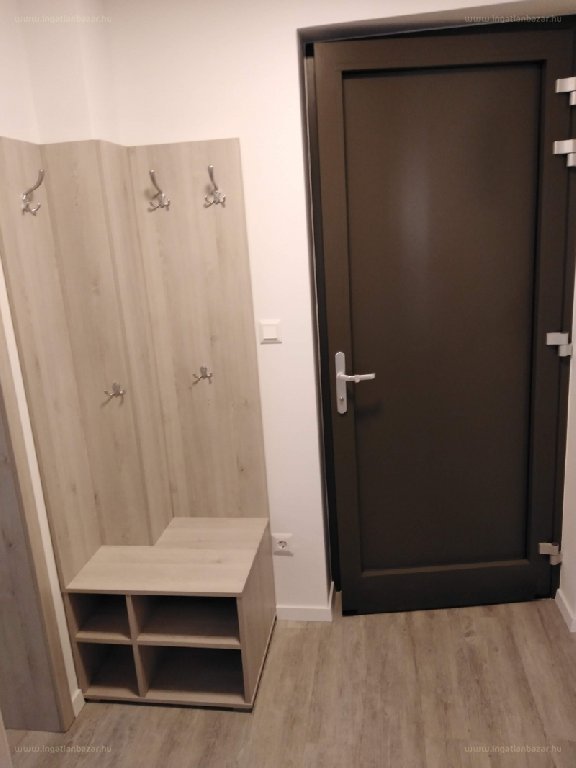 Belváros, Pécs, ingatlan, kiadó, lakás, 50 m2