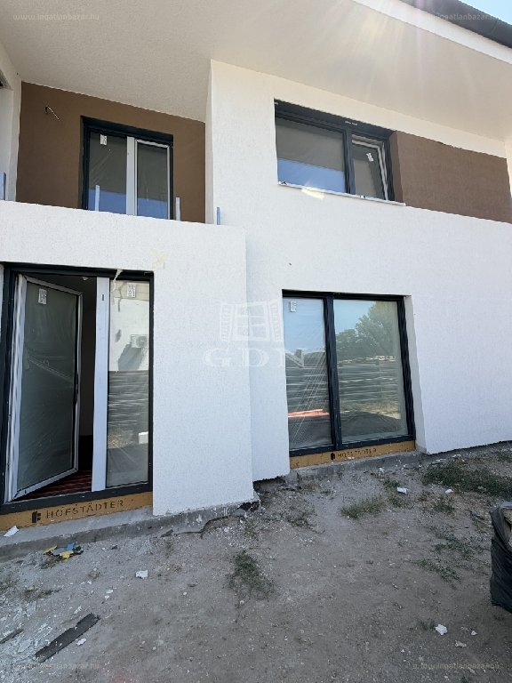 Lakás · 3 hálószoba · 72 m² · 109.500.000 Ft