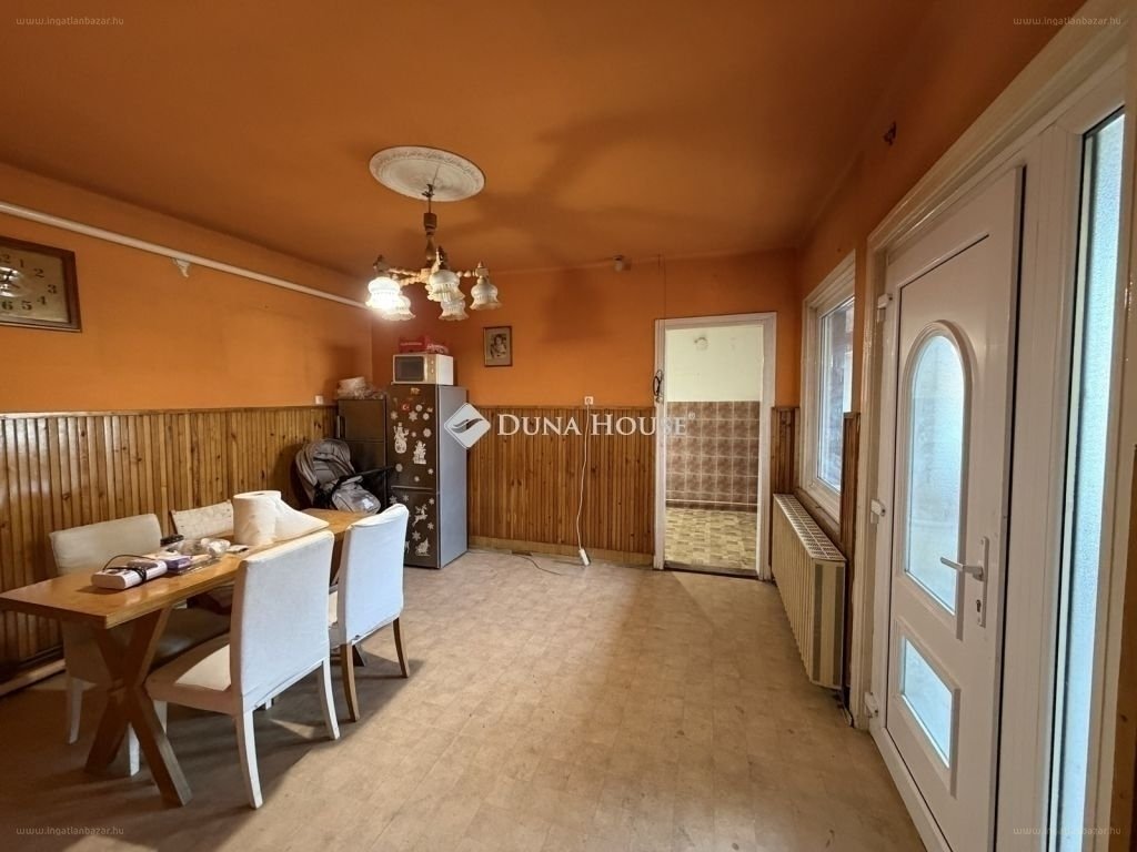 Ház · 8 hálószoba · 240 m² · 64.400.000 Ft