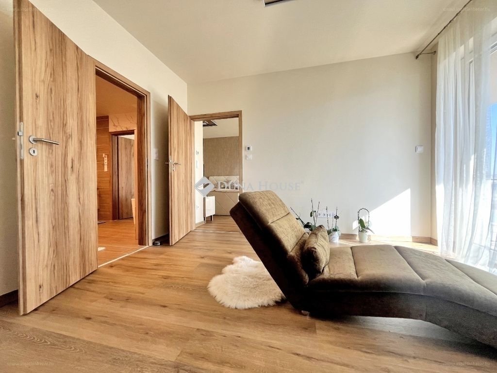 Lakás · 6 hálószoba · 153 m² · 239.000.000 Ft