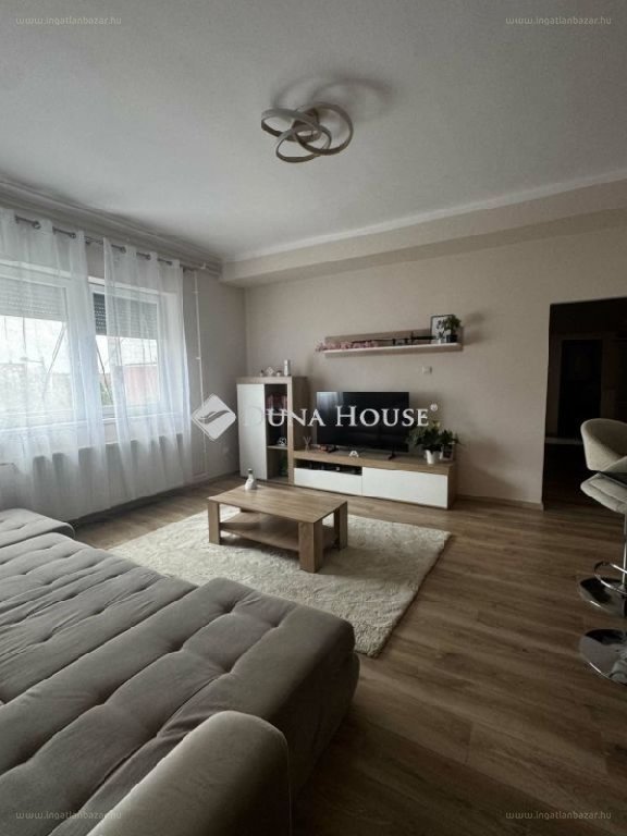 Lakás · 4 hálószoba · 70 m² · 65.900.000 Ft