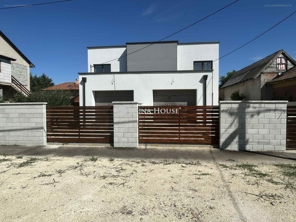 5 bed · 180m² · Családi ház · 173.000.000 ft
