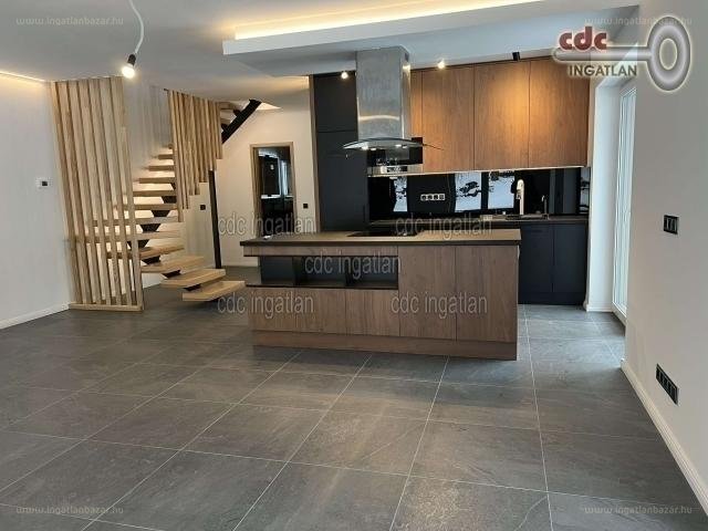 5 bed · 160m² · Családi ház · 249.000.000 ft