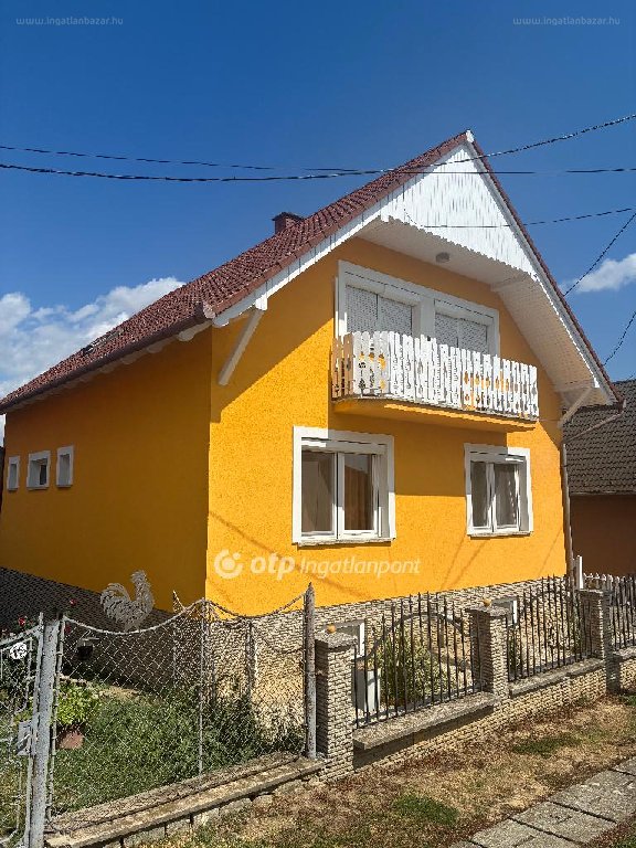 5 bed · 220m² · Családi ház · 110.000.000 ft