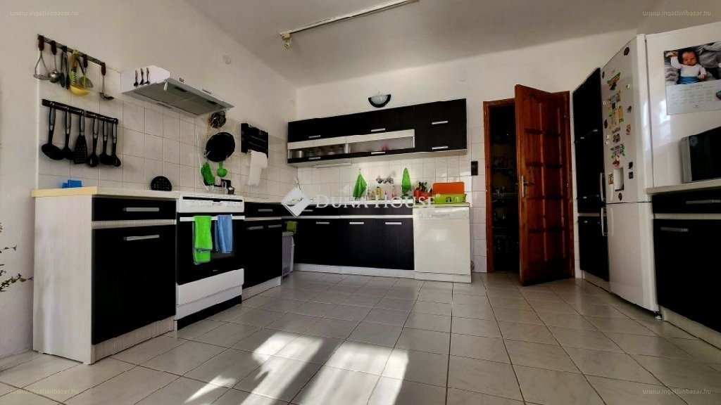 5 bed · 245m² · Családi ház · 85.000.000 ft