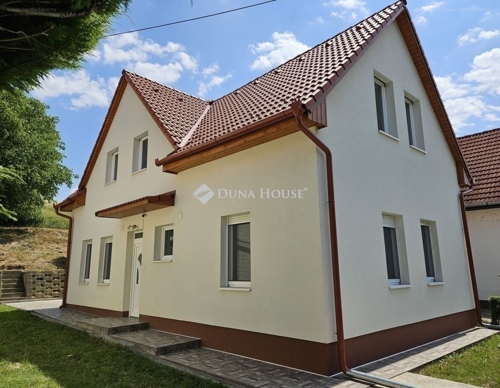Ház · 3 hálószoba · 117 m² · 89.900.000 Ft