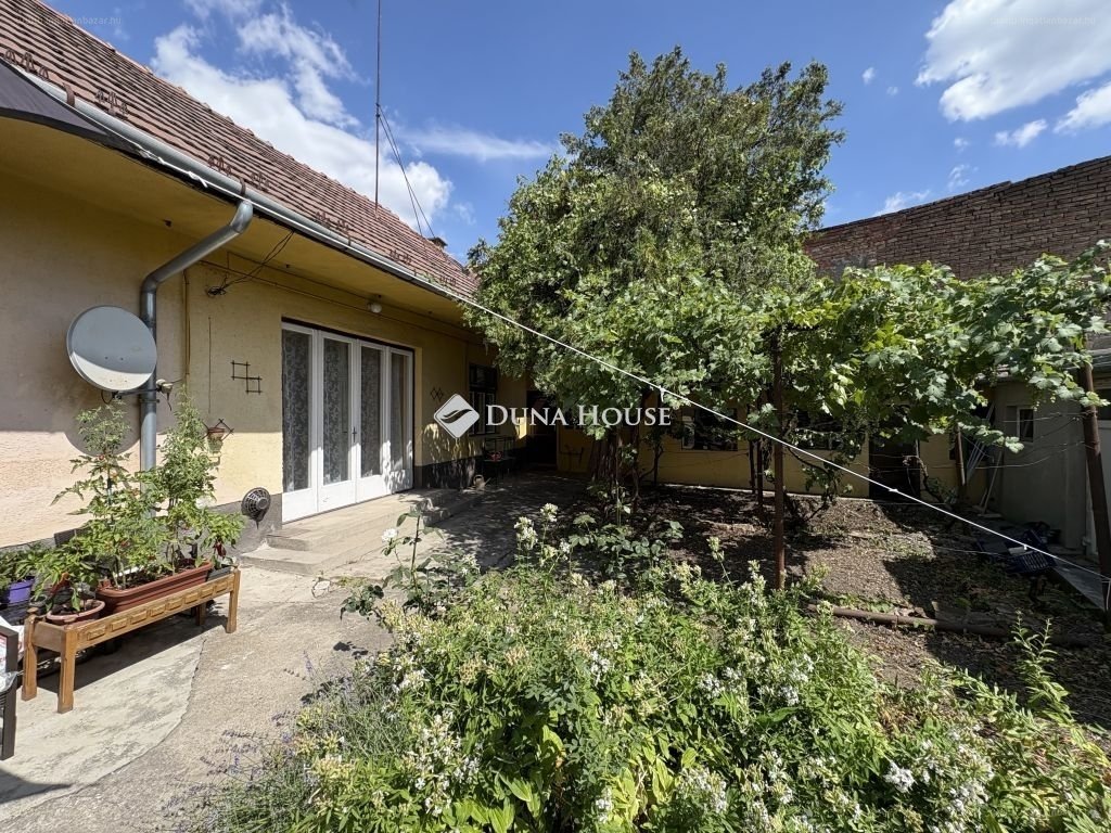 Lakás · 3 hálószoba · 90 m² · 99.000.000 Ft