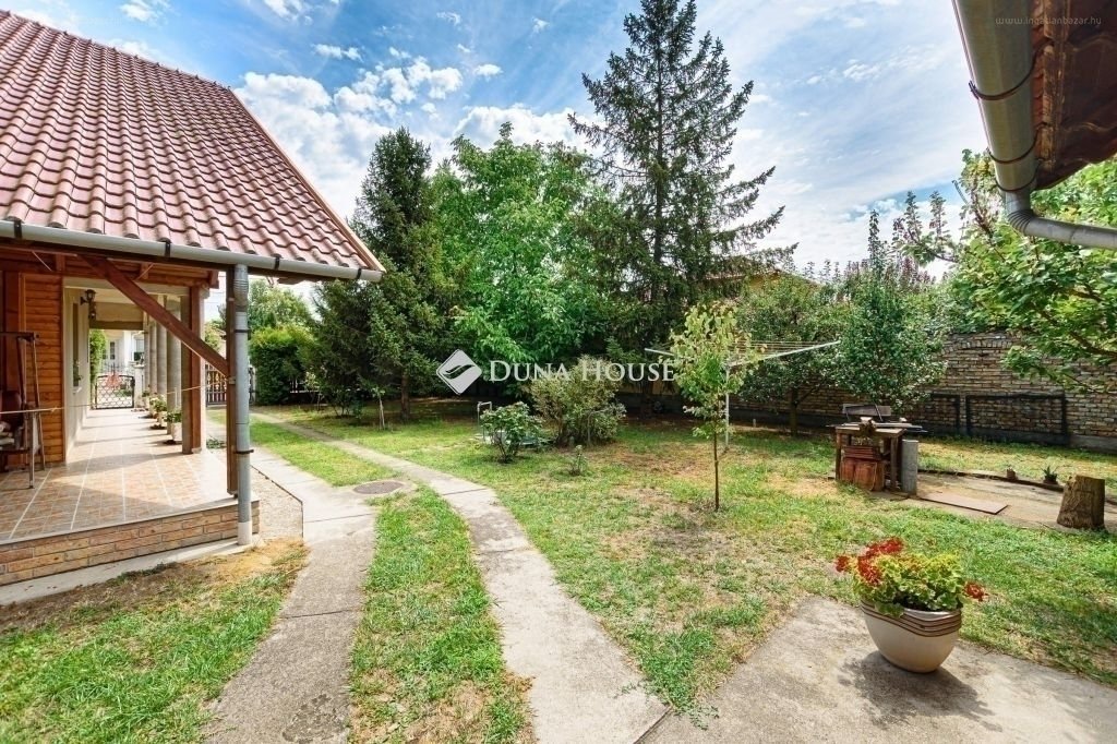 Ház · 7 hálószoba · 310 m² · 129.000.000 Ft