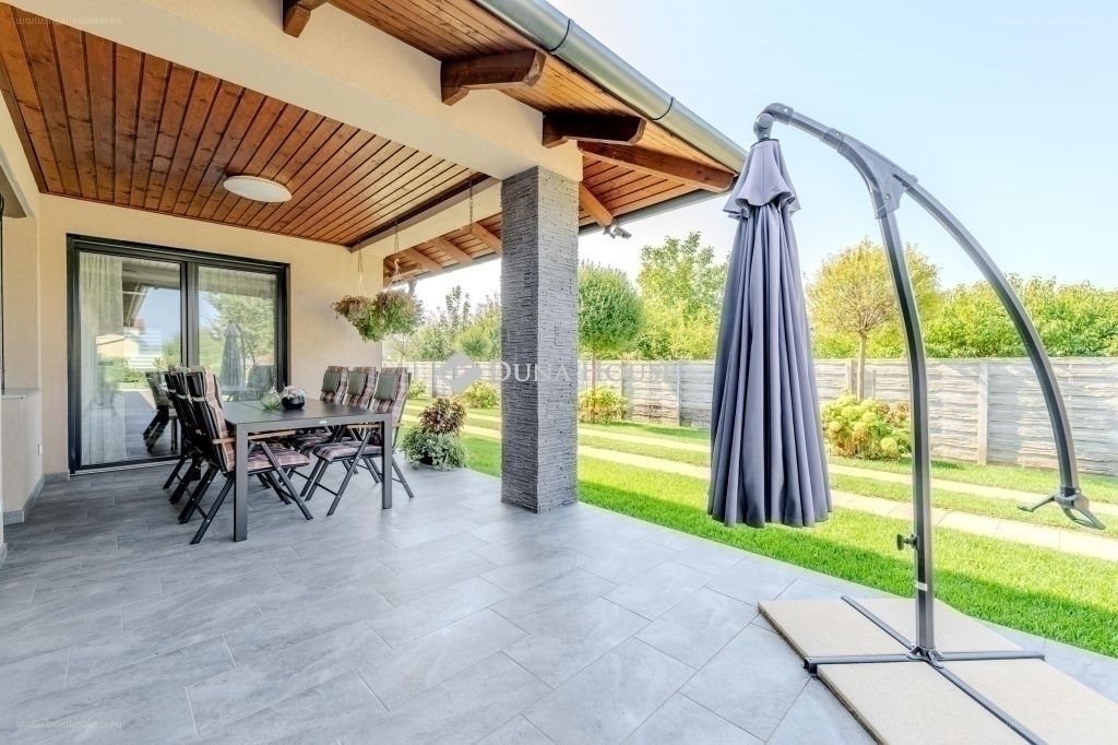 6 bed · 217m² · Családi ház · 299.000.000 ft