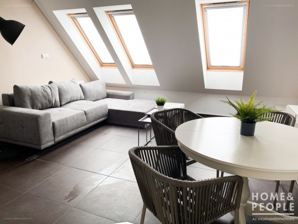 Lakás · 3 hálószoba · 56 m² · 59.990.000 Ft