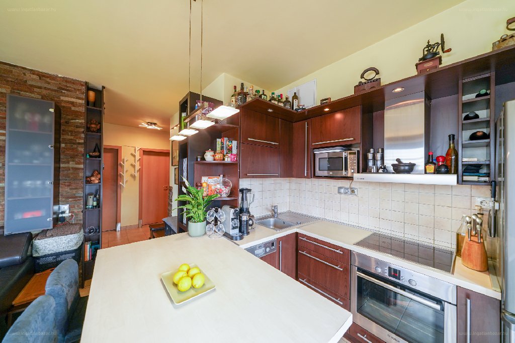 Lakás · 3 hálószoba · 77 m² · 89.500.000 Ft