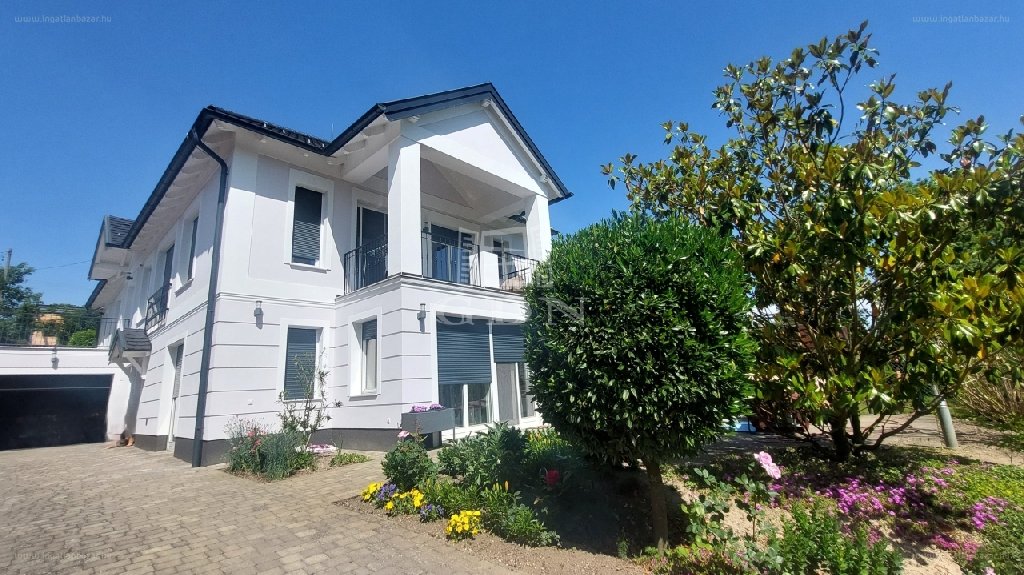 8 bed · 350m² · Ház · 359.000.000 ft