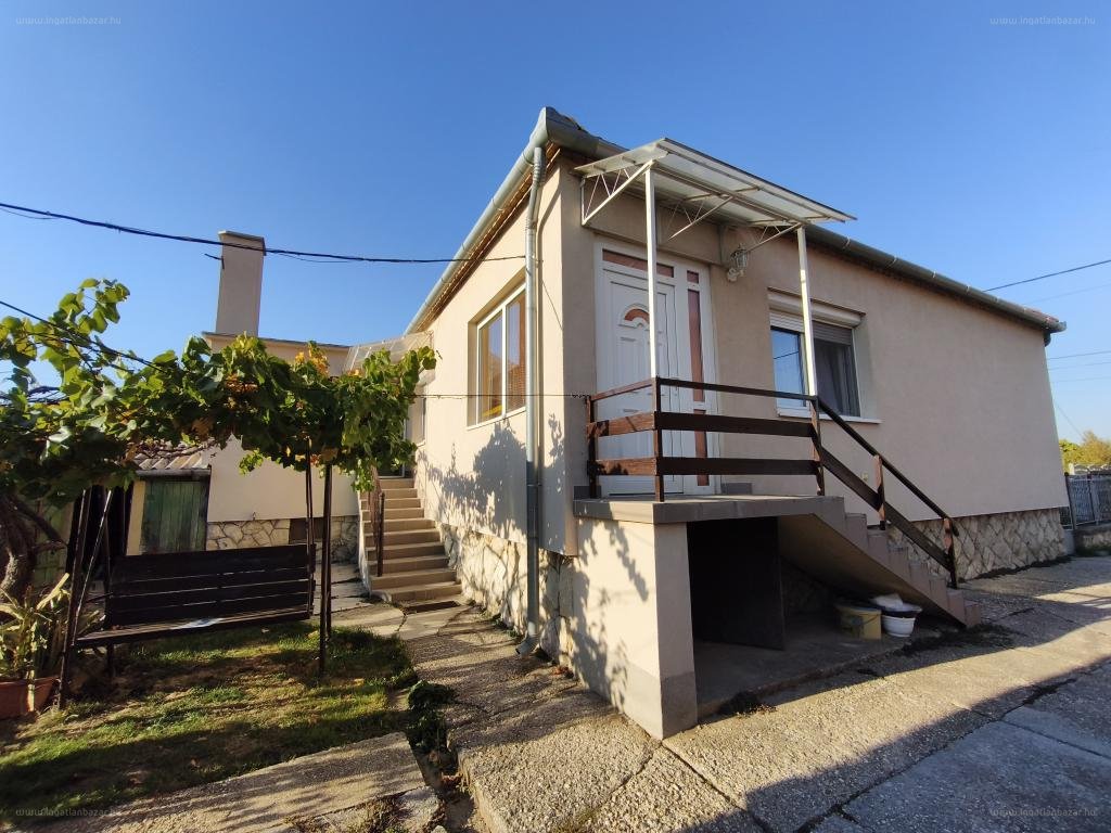 Ház · 3 hálószoba · 90 m² · 72.900.000 Ft