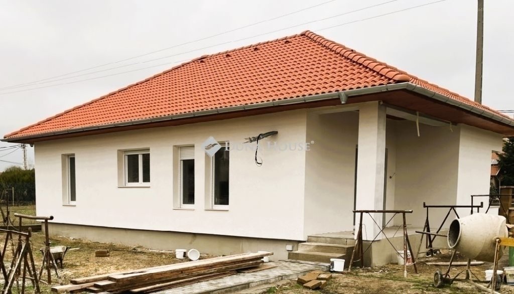 4 bed · 104m² · Ház · 130.000.000 ft