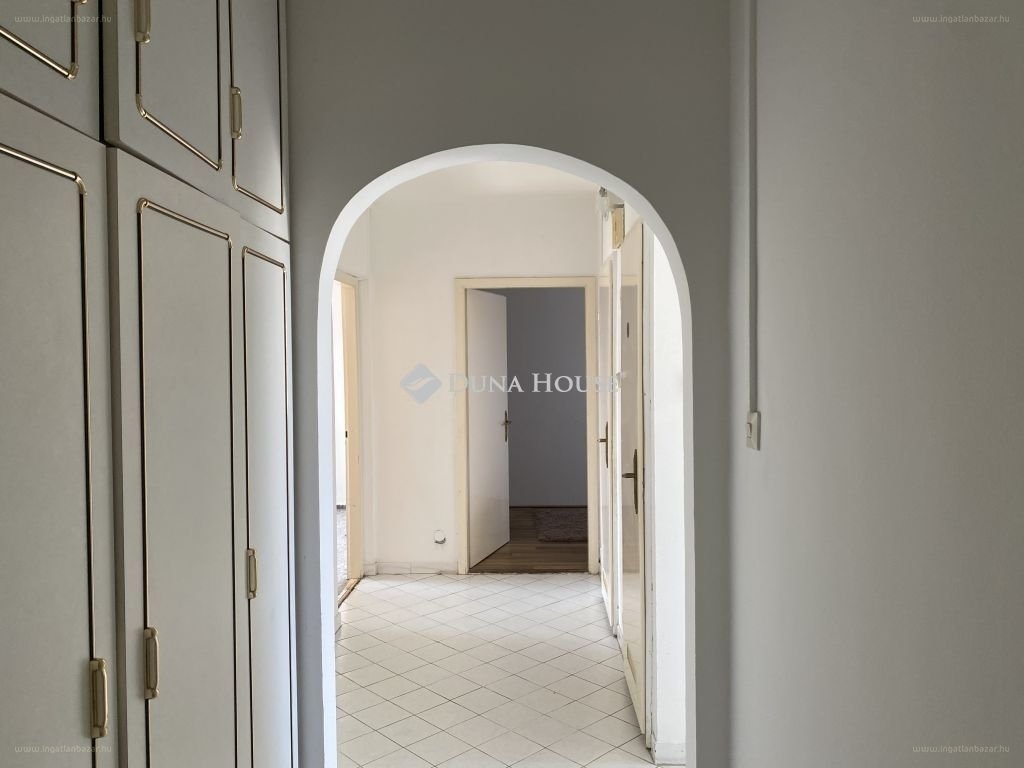 Lakás · 3 hálószoba · 55 m² · 55.000.000 Ft