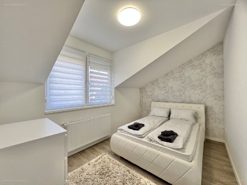 Belváros, Kaposvár, ingatlan, kiadó, lakás, 65 m2
