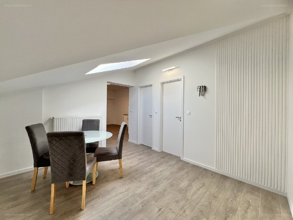 Belváros, Kaposvár, ingatlan, kiadó, lakás, 65 m2