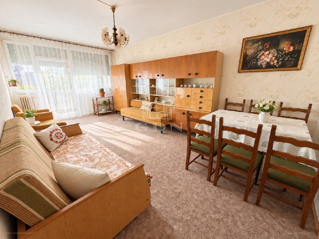 Lakás · 3 hálószoba · 72 m² · 49.900.000 Ft