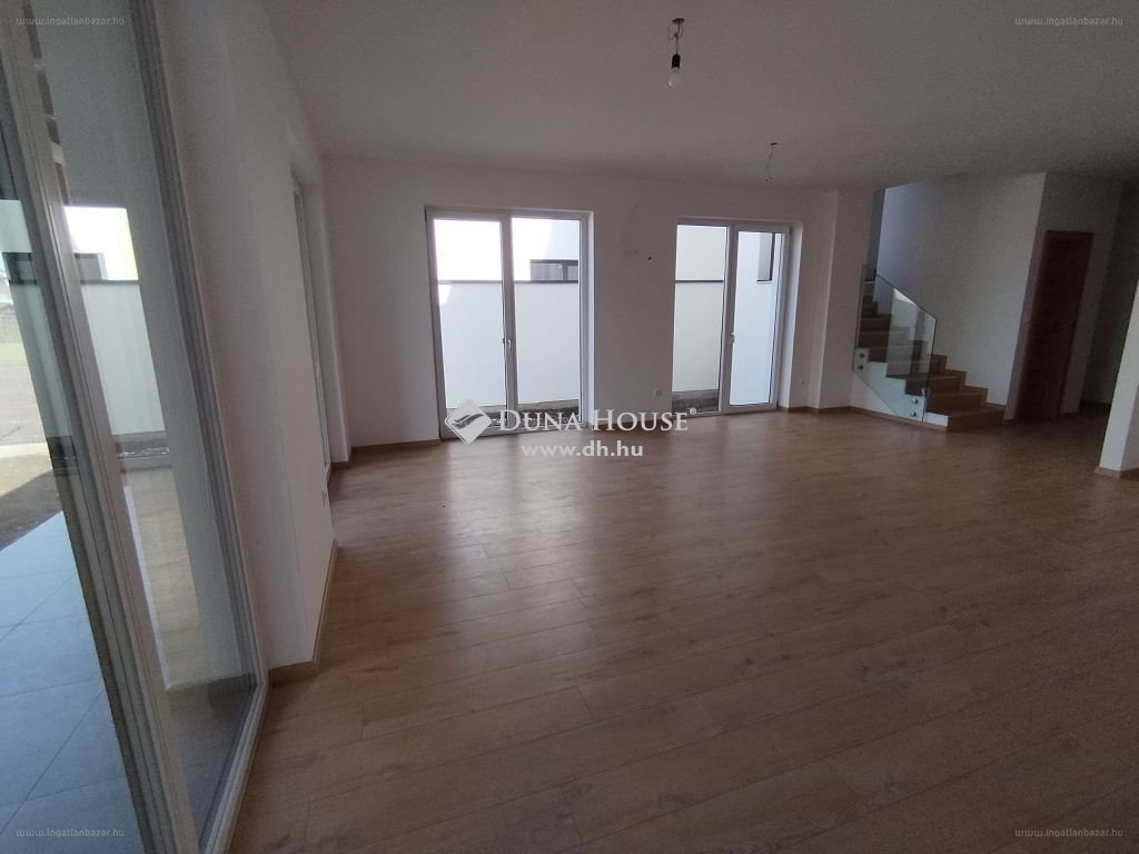 Ház · 6 hálószoba · 170 m² · 170.000.000 Ft