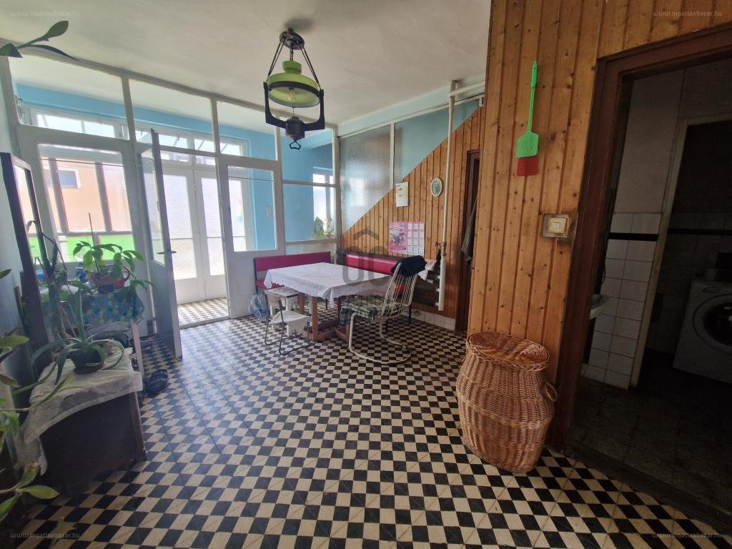 6 bed · 190m² · Családi ház · 23.500.000 ft
