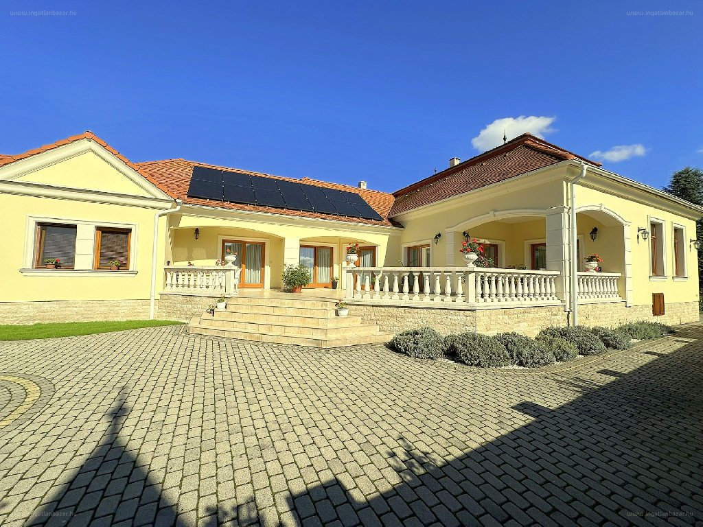 5 bed · 289m² · Ház · 269.000.000 ft