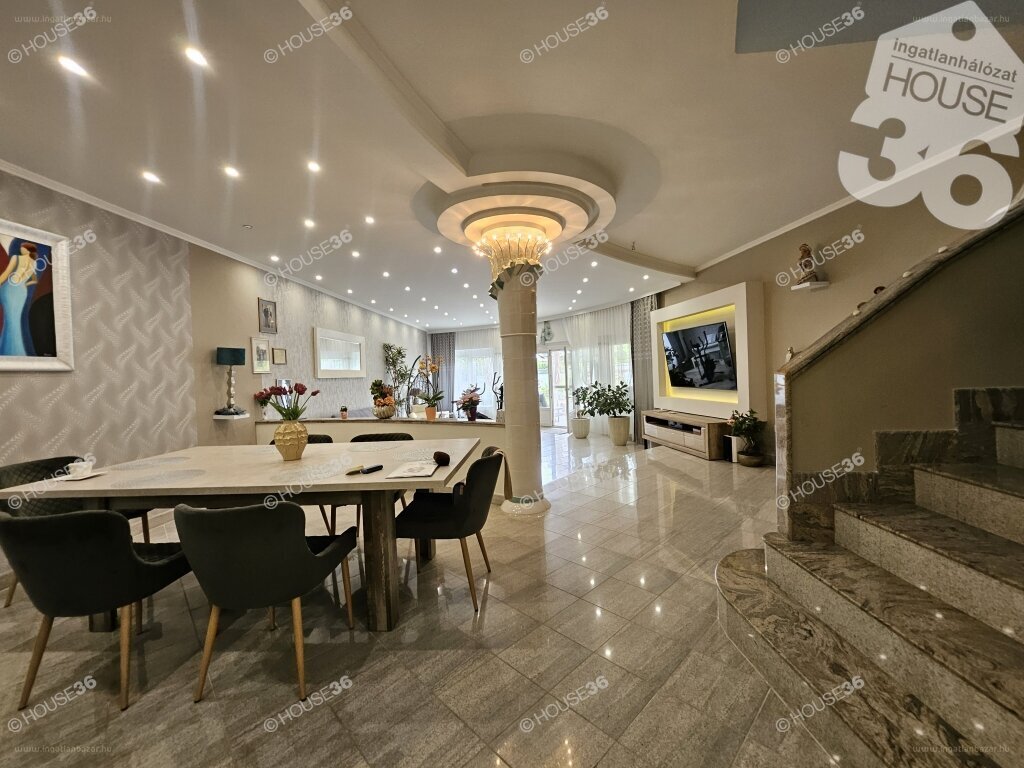 5 bed · 250m² · Családi ház · 179.900.000 ft