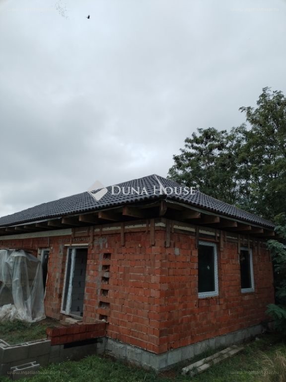 4 bed · 85m² · Családi ház · 32.000.000 ft