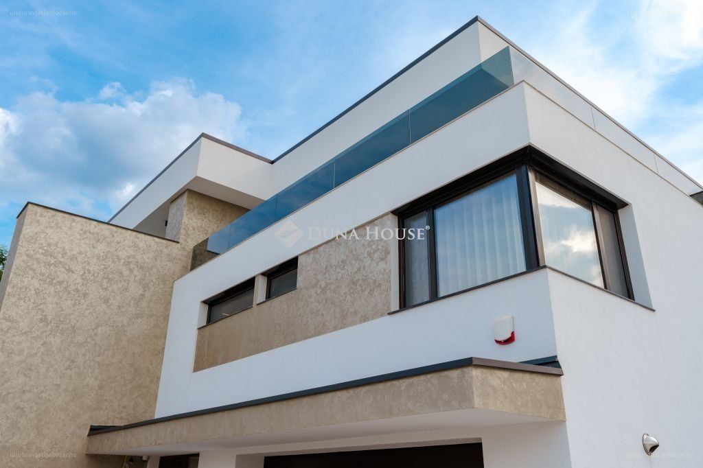 Ház · 4 hálószoba · 259 m² · 419.000.000 Ft