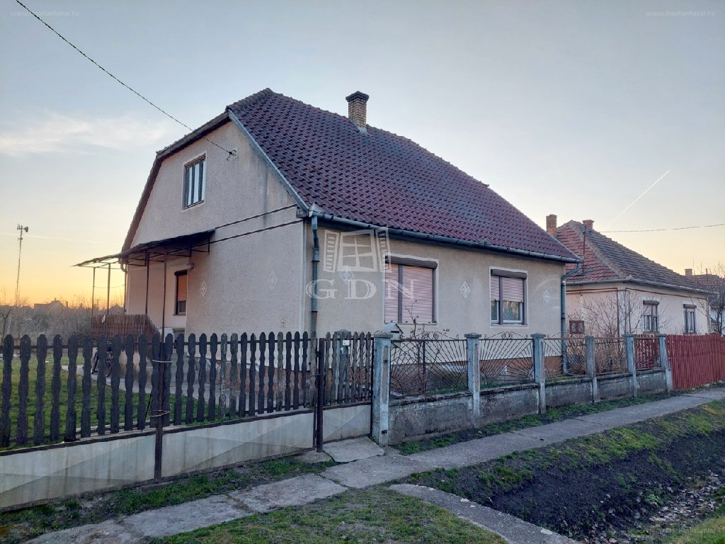 2 bed · 90m² · Családi ház · 16.000.000 ft