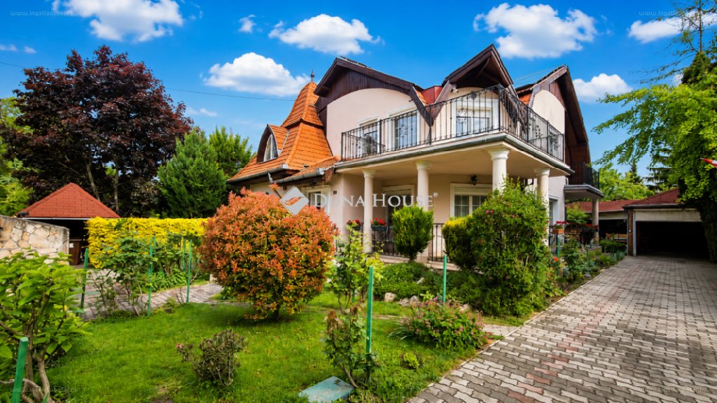 Ház · 5 hálószoba · 460 m² · 465.000.000 Ft
