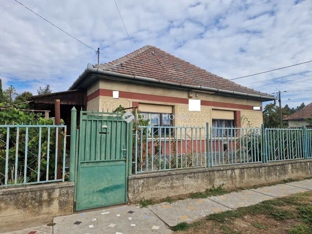 Ház · 2 hálószoba · 77 m² · 39.300.000 Ft