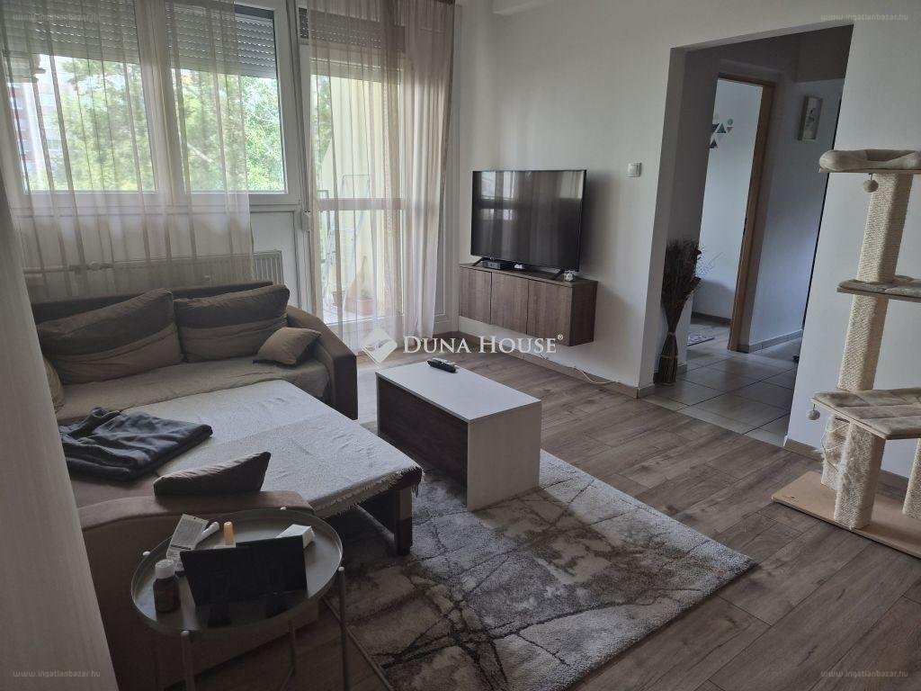 Lakás · 3 hálószoba · 50 m² · 73.500.000 Ft