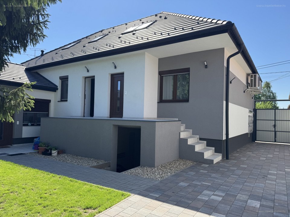 Lakás · 5 hálószoba · 111 m² · 135.000.000 Ft