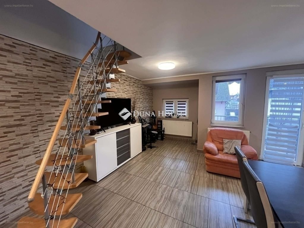 5 bed · 114m² · Lakás · 114.000.000 ft
