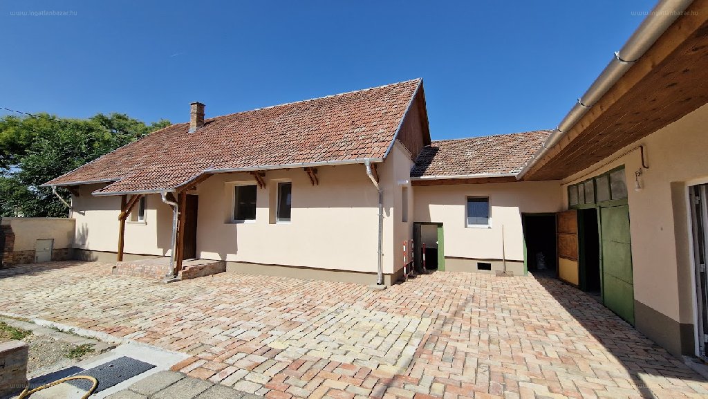 4 bed · 108m² · Családi ház · 110.000.000 ft